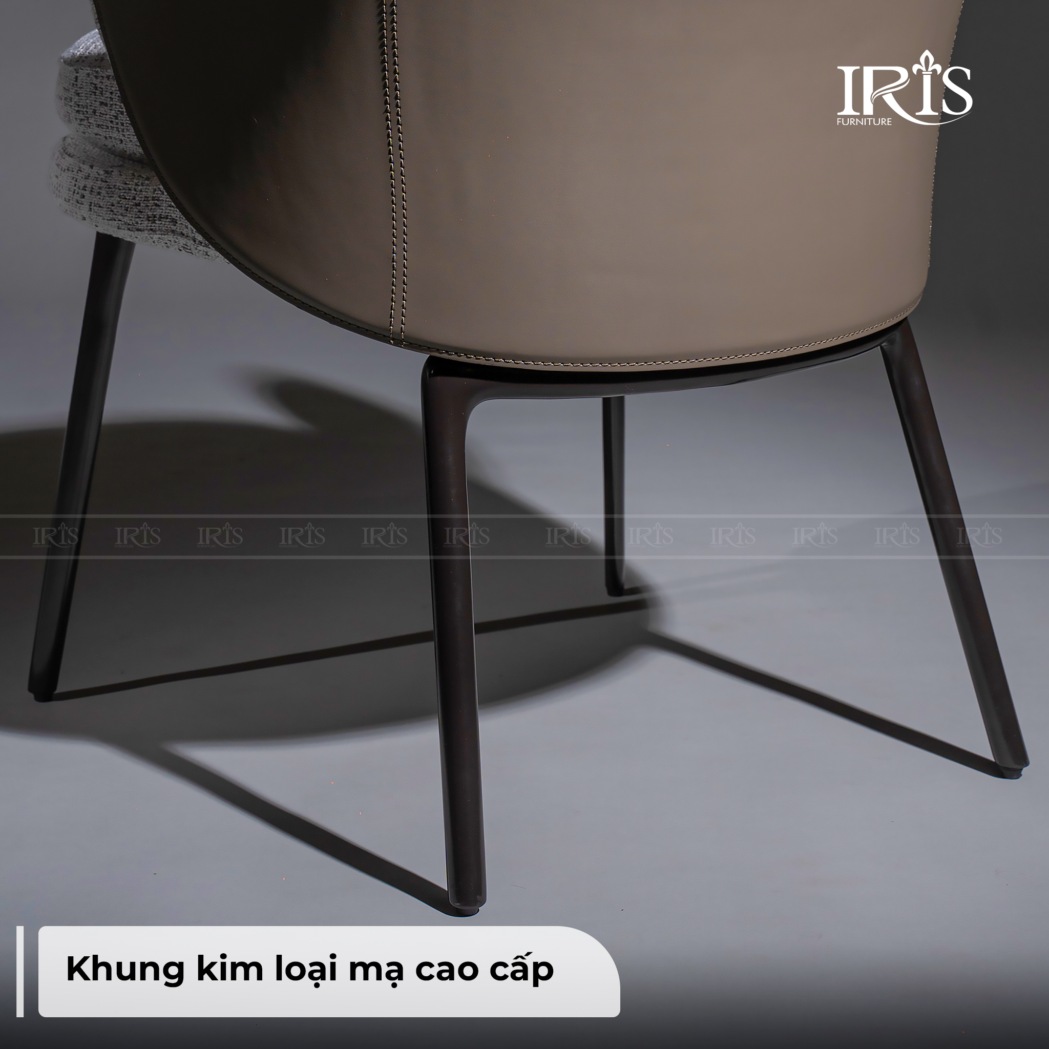 Chiếc ghế ăn Angie được cá nhân hóa màu da ấn tượng