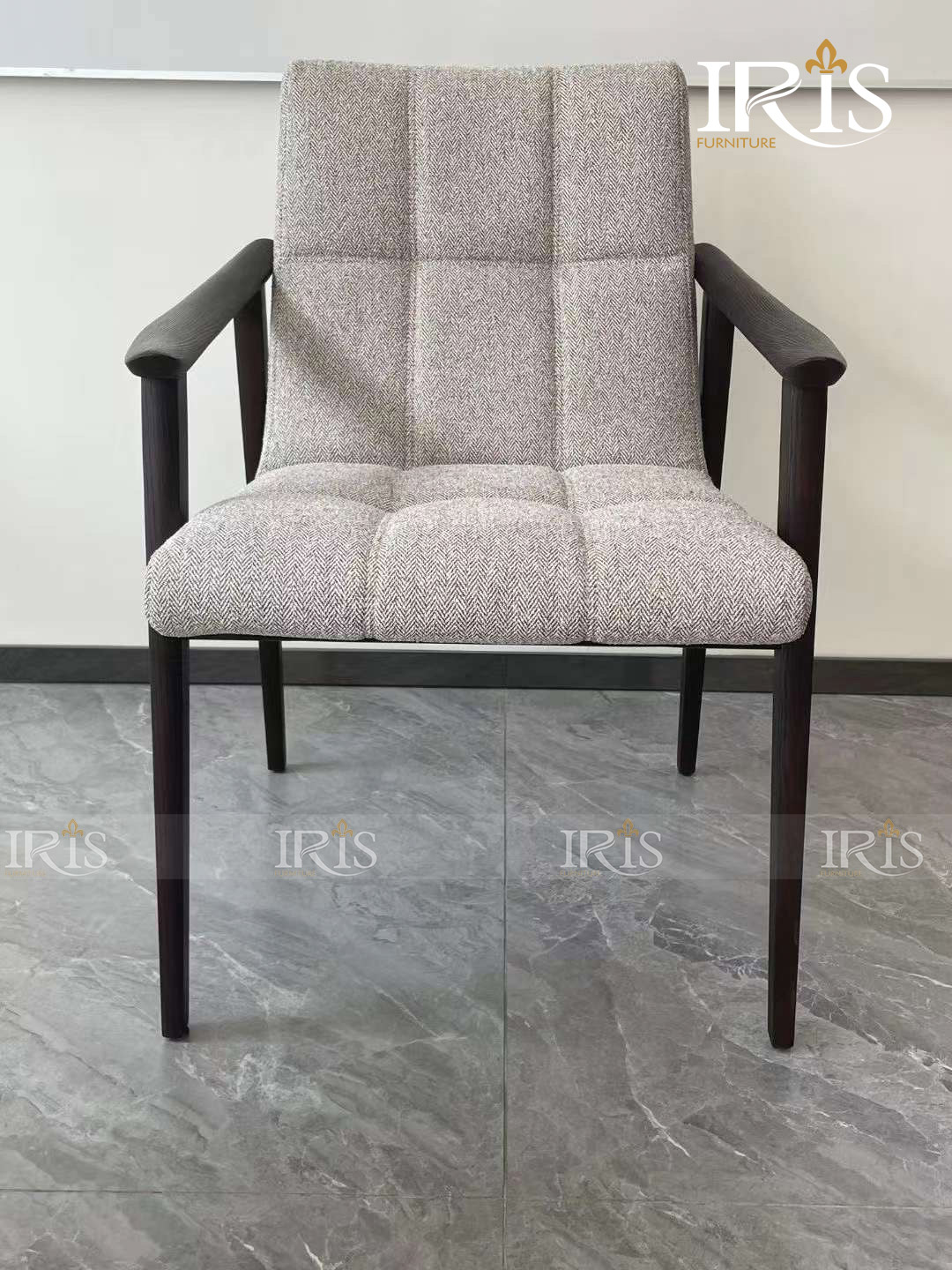 Ghế Ăn Minotti Fynn Bọc Vải Cao Cấp