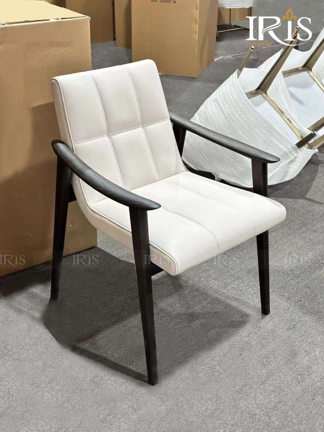 Ghế Ăn Minotti Fynn Sản Xuất Tại Xưởng