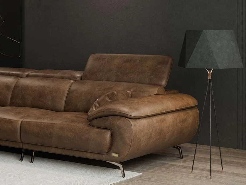 Ghế sofa được bọc da thật cao cấp