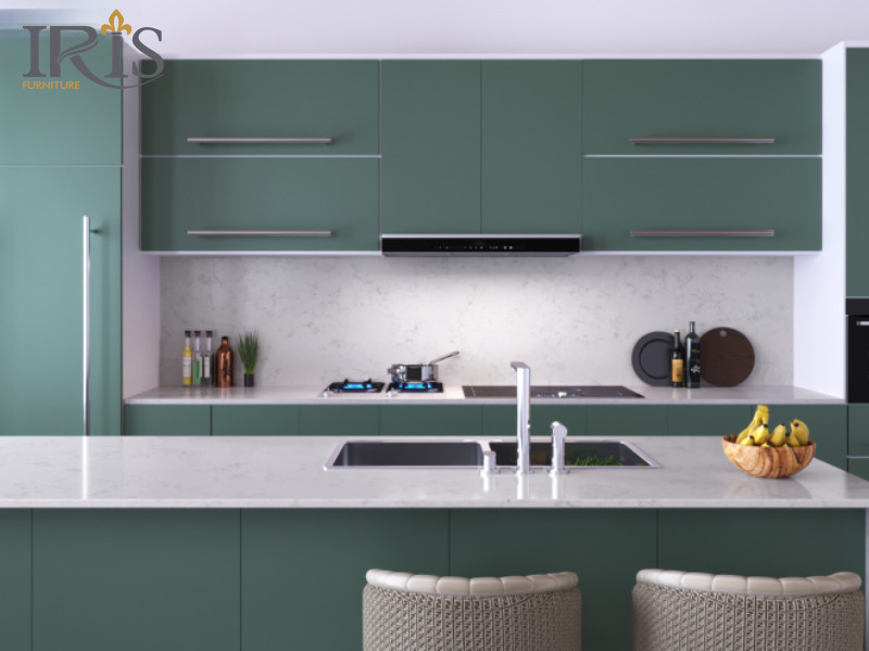 Bàn đảo trung tâm giúp nấu nướng và chuẩn bị bữa ăn tiện lợi, tăng kết nối gia đình