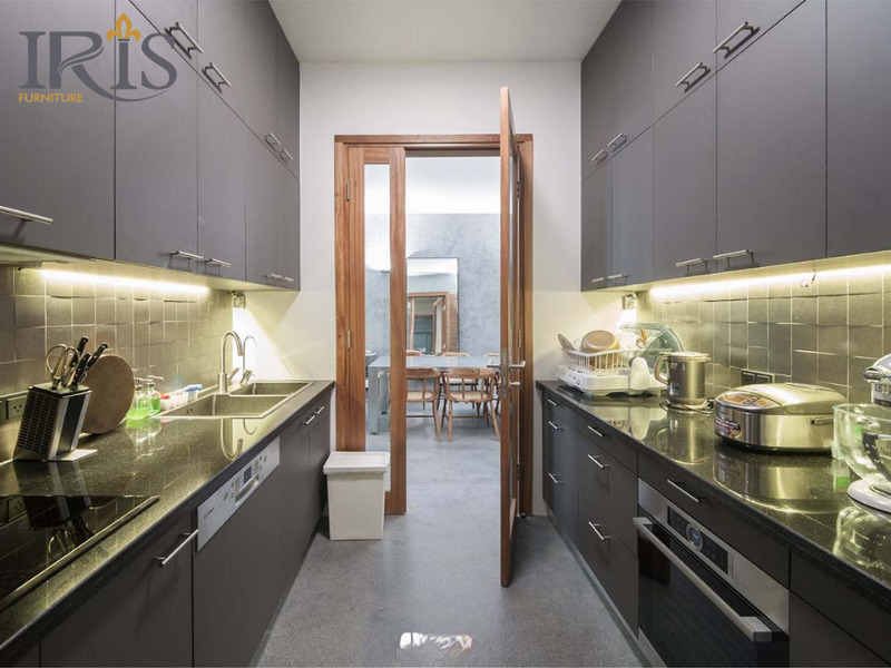 Hai dãy song song tối ưu thao tác nấu nướng, phù hợp gia đình đông người