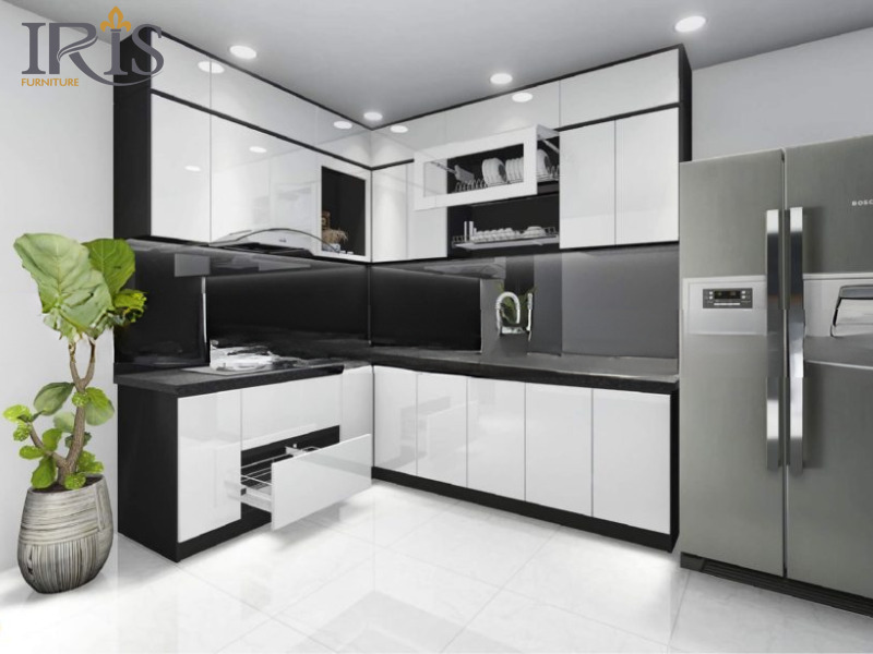 Tủ và ngăn kéo tích hợp giúp lưu trữ đồ dùng gọn gàng, tiết kiệm thời gian tìm kiếm