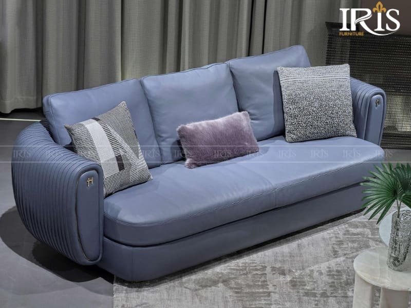 Sofa da thật Lucia Casa màu xanh, khung gỗ chắc chắn, êm ái và tinh tế