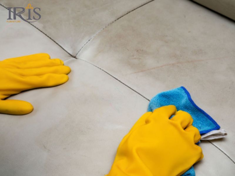 Cách giặt ghế sofa da