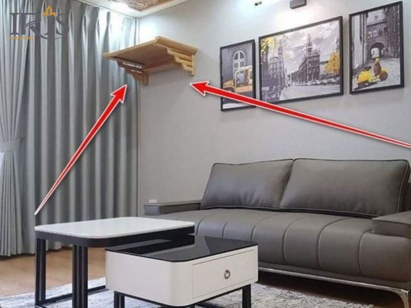 Không nên đặt sofa dưới bàn thờ
