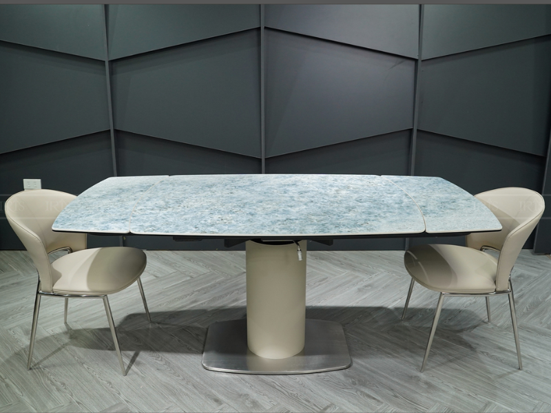 Bàn ăn kéo dài thông minh giúp tối ưu diện tích và mở rộng linh hoạt