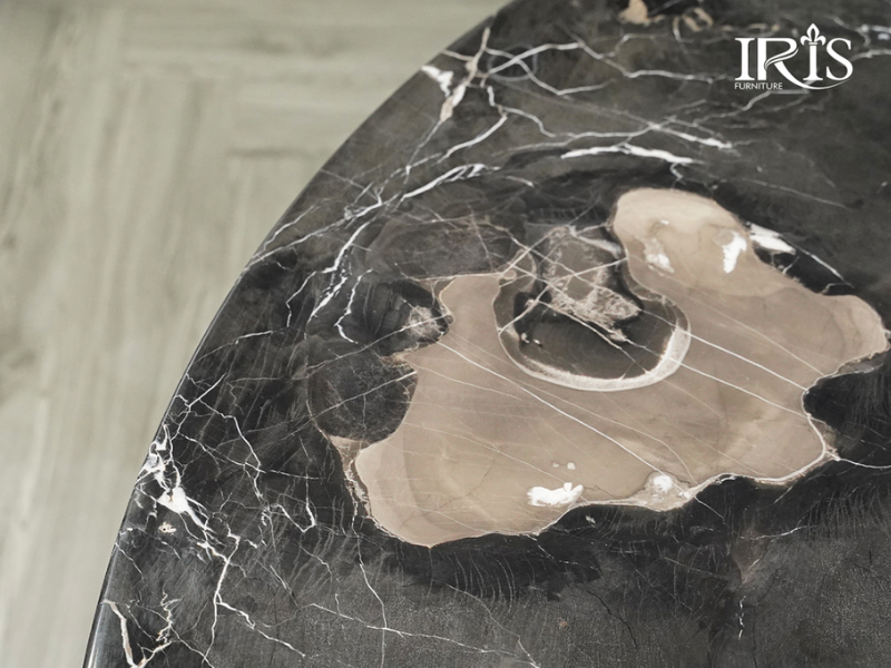 Chất liệu đá được sử dụng khi làm bàn ăn tròn