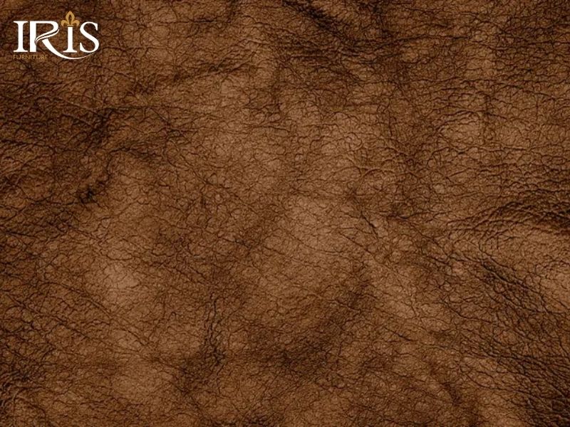 Top grain là lớp da dưới full grain được mài nhẹ và phủ pigment tạo màu đồng đều